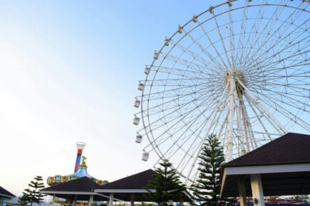 Tagaytay Skyranch Ferris Wheel