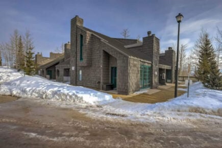 Stylish 2-Bed House in Cedar Village, Brian Head Resort